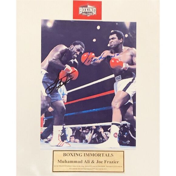 Muhammad Ali & Joe Frazier Autographed Boxing Photo Original - Picture 2 of 2